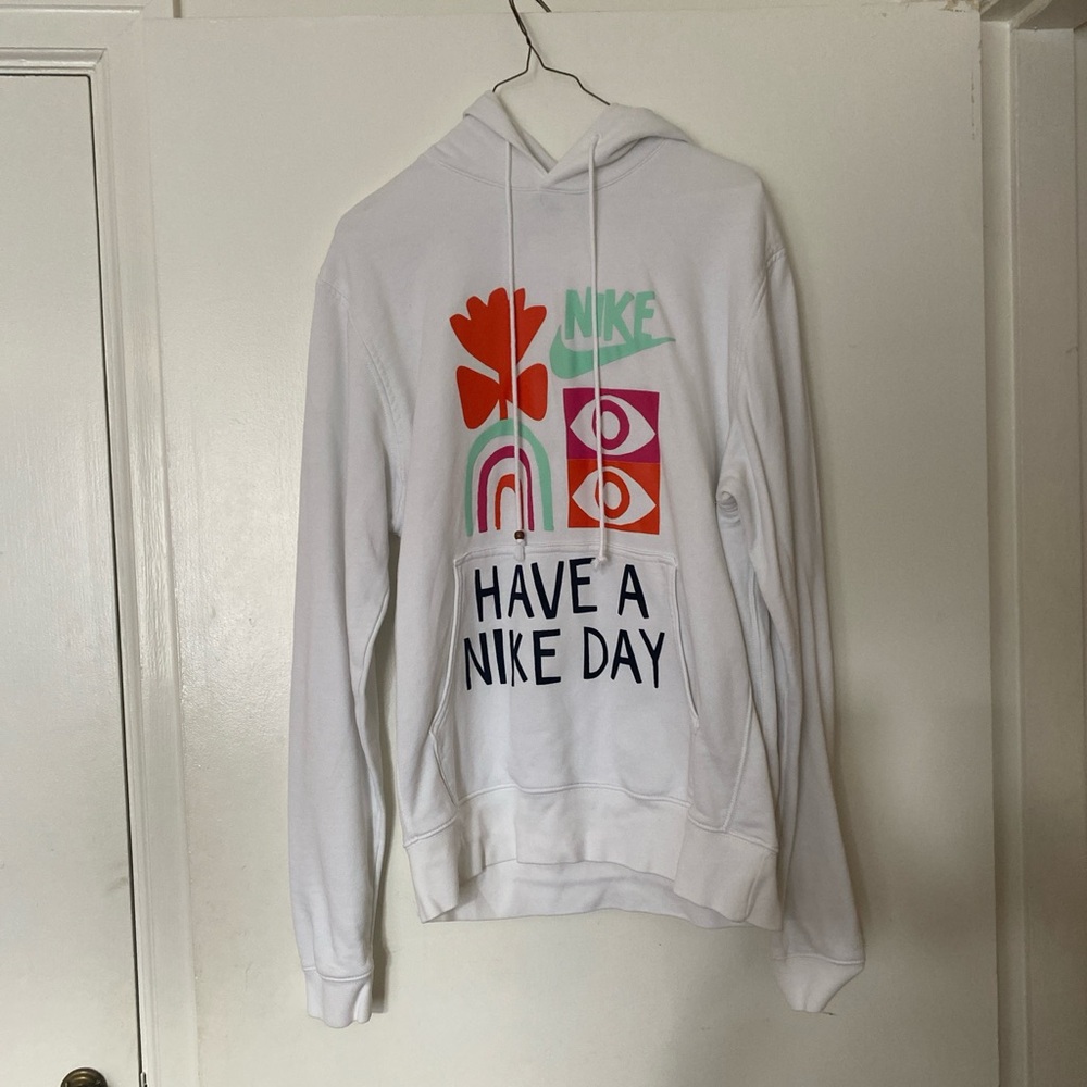 Nike Essential White Hoodie